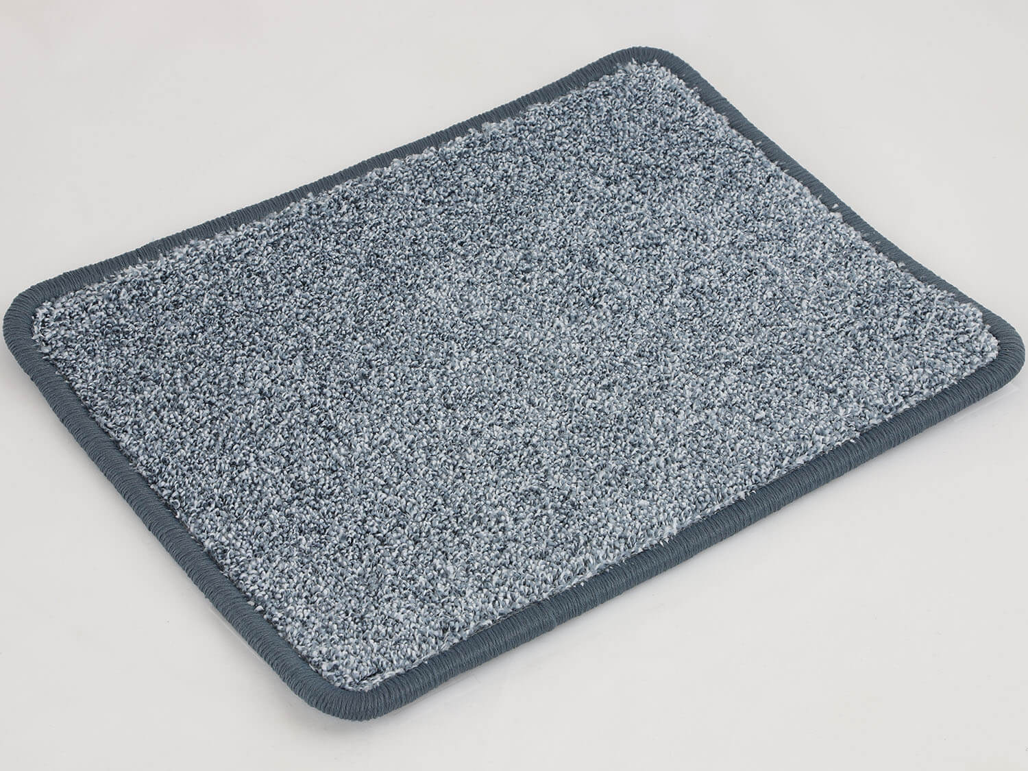 Velurový koberec metráž Gloriana hnědý