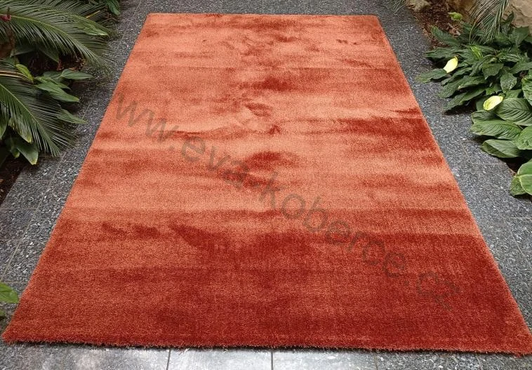 Luxusní kusový koberec Touch 090 tmavě modrý rozměr 160 x 230cm