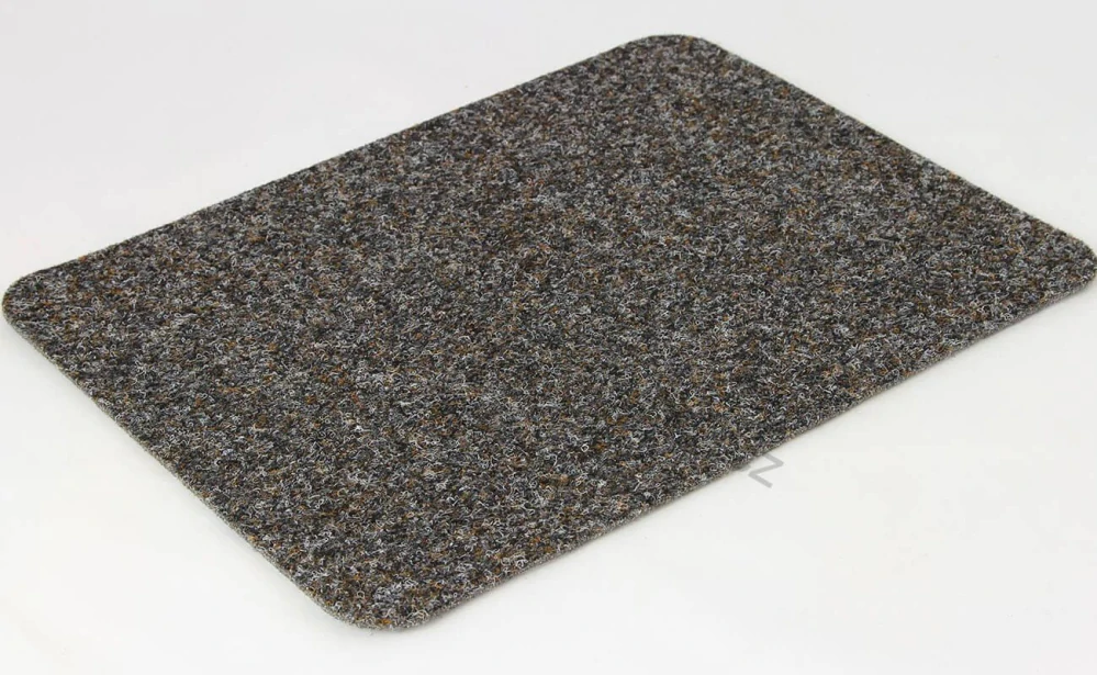 Vpichovaný koberec v metráži Bastion 50 černý šíře 2m