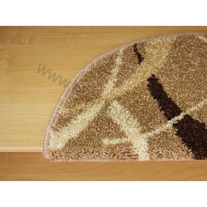 Nášlap na schody Friese CHC25 hnědý 65 x 24cm půlkruhový
