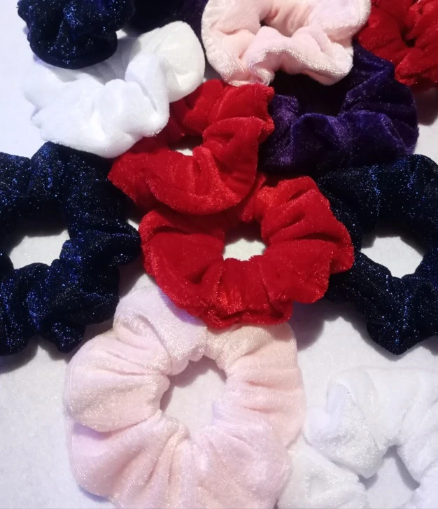 Scrunchie gumičky do vlasů - lesklý samet