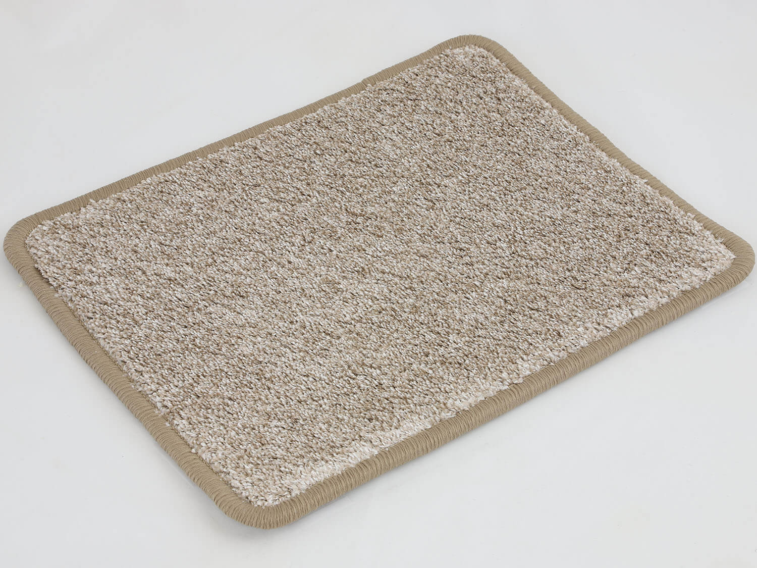 Velurový koberec metráž Gloriana hnědý