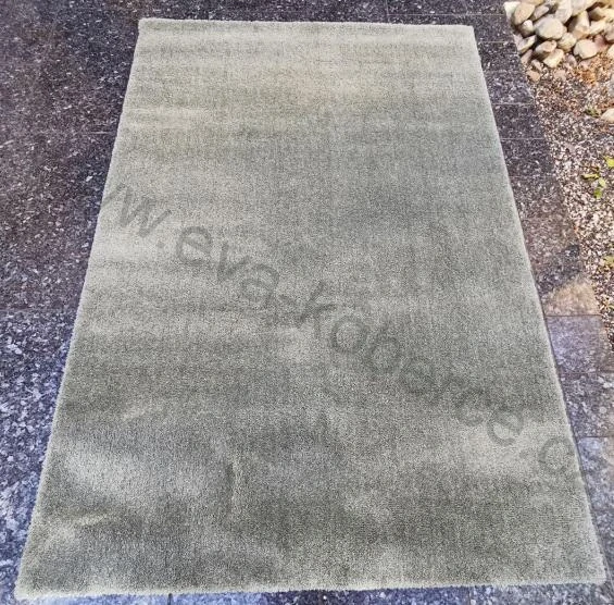 Luxusní kusový koberec Touch 090 tmavě modrý rozměr 160 x 230cm