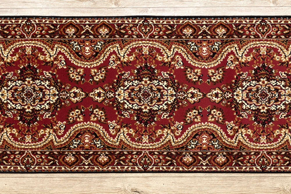 Běhoun metráž BCF V15 bordó 90cm