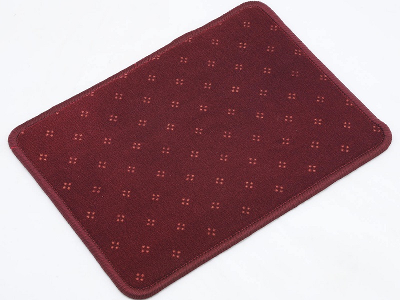 Velurový hotelový koberec metrážový Chambord AB 17 bordový