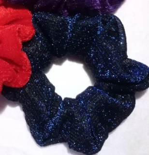 Scrunchie gumičky do vlasů - Třpytivý úplet Tmavě modrý