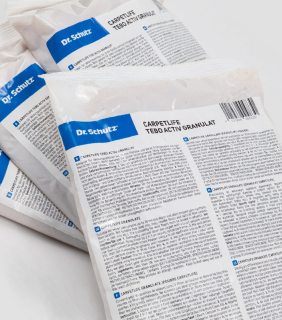 Prášek na suché čištění koberců Dr. Schutz Carpetlife 1 kg - okamžitě pochůzný, suchý čistič