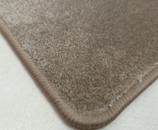 Velurový metrážní koberec Sense 312 almond