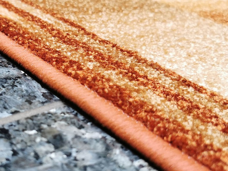 Běhoun Ikat 49 hnědý